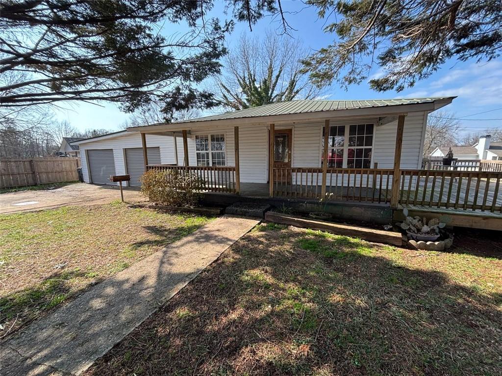 6205 Helen St., Lula, GA 30554