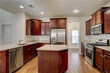 3769 Baxley Point Dr., Suwanee, GA 30024