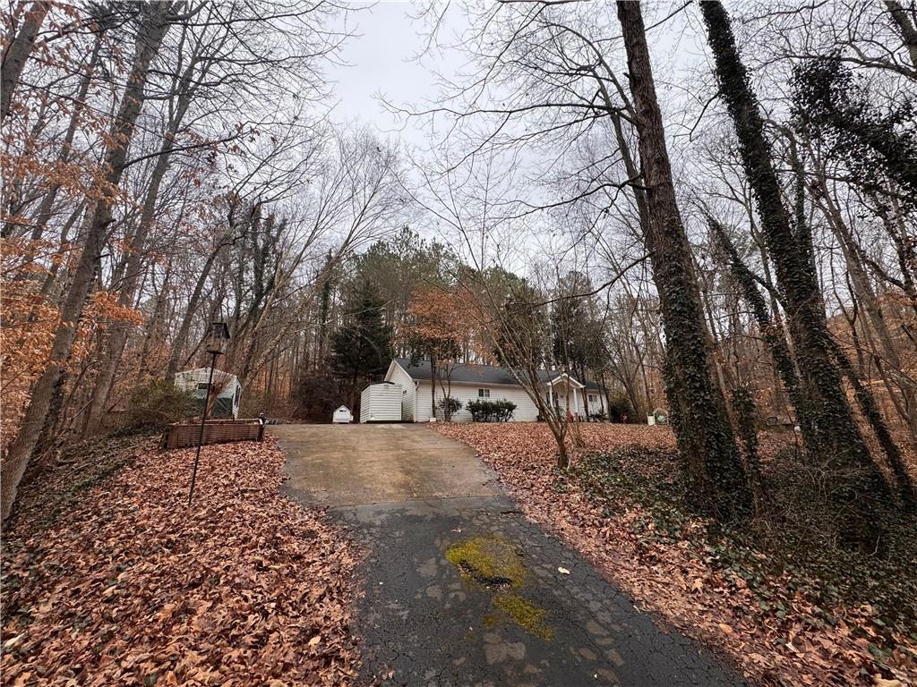 5400 N Helton Rd., Villa Rica, GA 30180