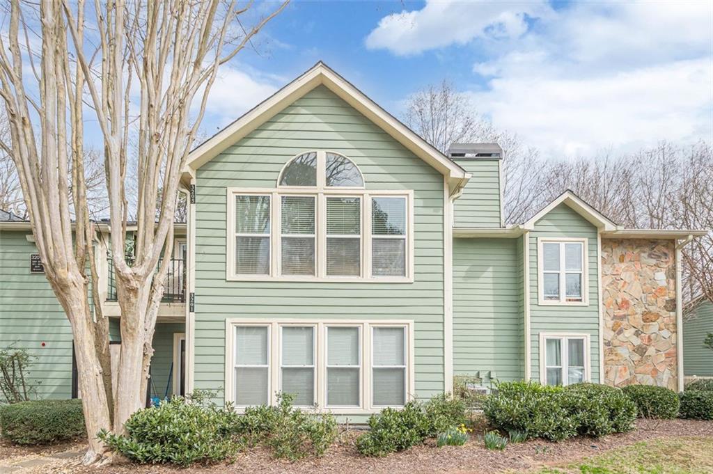3205 Canyon Point Cir., Roswell, GA 30076