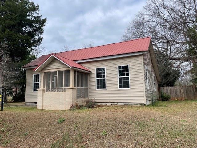651 E Broad St., Richland, GA 31825