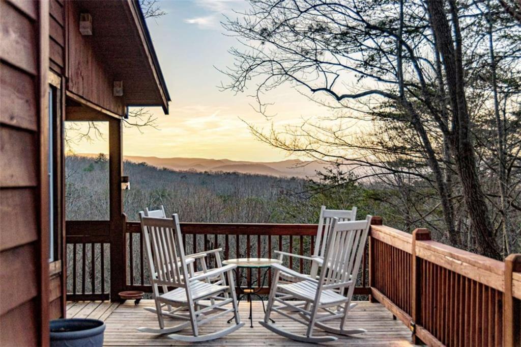 800 Fox Run Dr., Blue Ridge, GA 30513