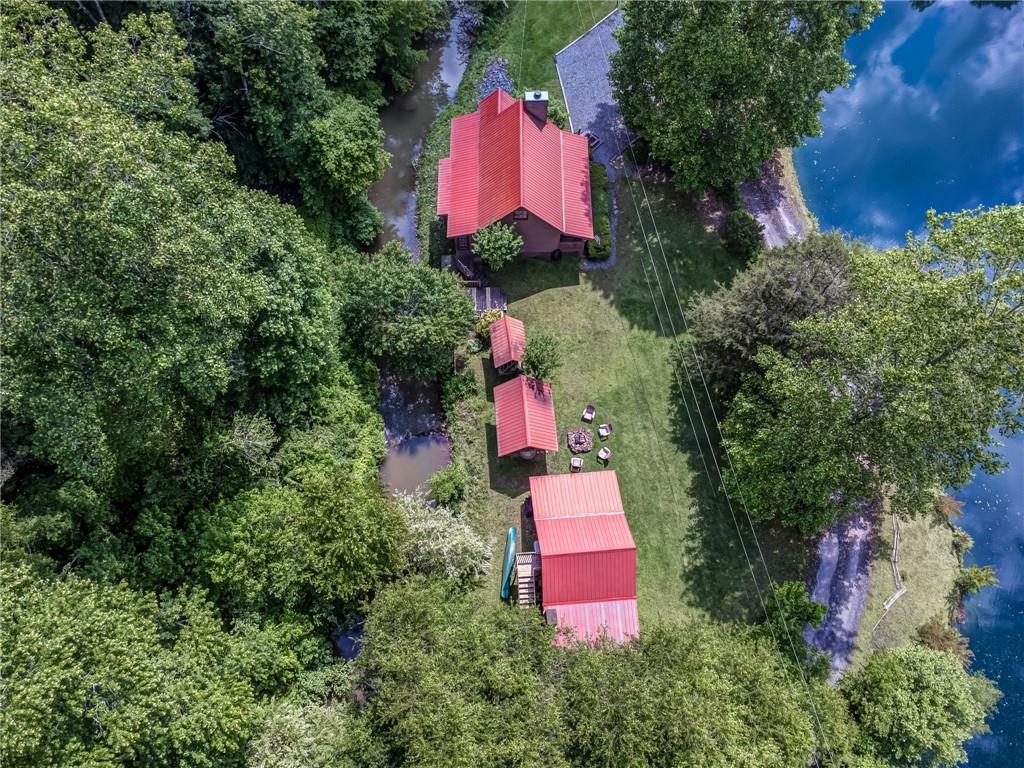 64 Bear Lake Dr., Blue Ridge, GA 30513