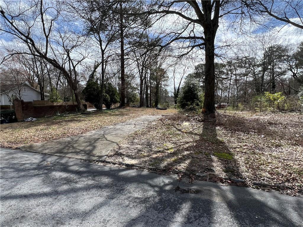 2424 Baker Rd., Atlanta, GA 30318