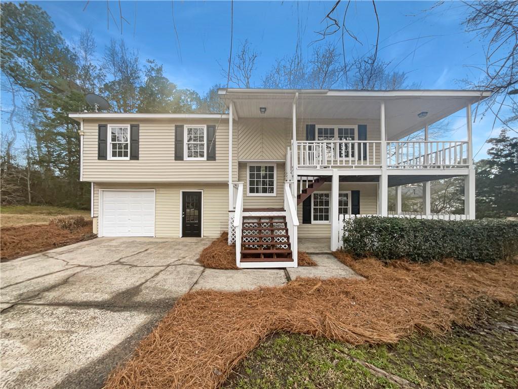 3783 Red Rose Ct., Loganville, GA 30052