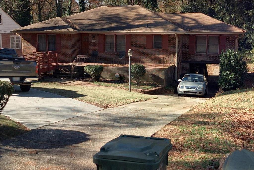 1367 Pollard Dr., Atlanta, GA 30311