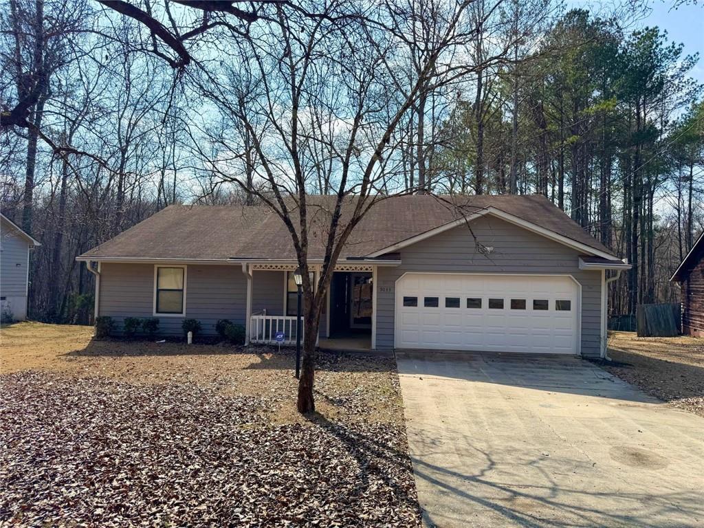 9033 Greystone Rd., Jonesboro, GA 30238