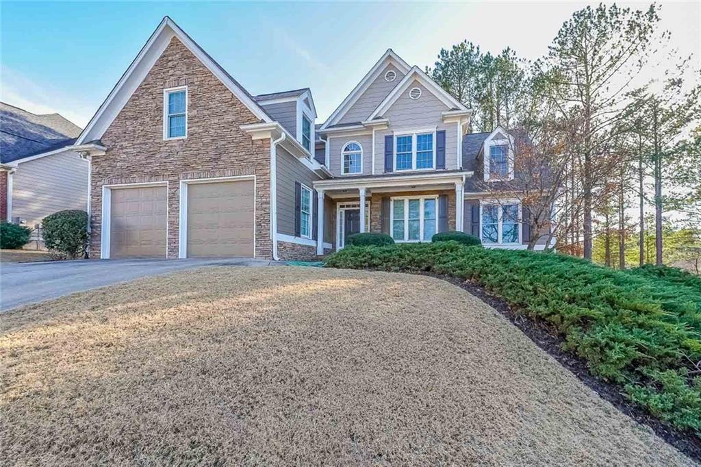 402 Bentleaf Dr., Dallas, GA 30132
