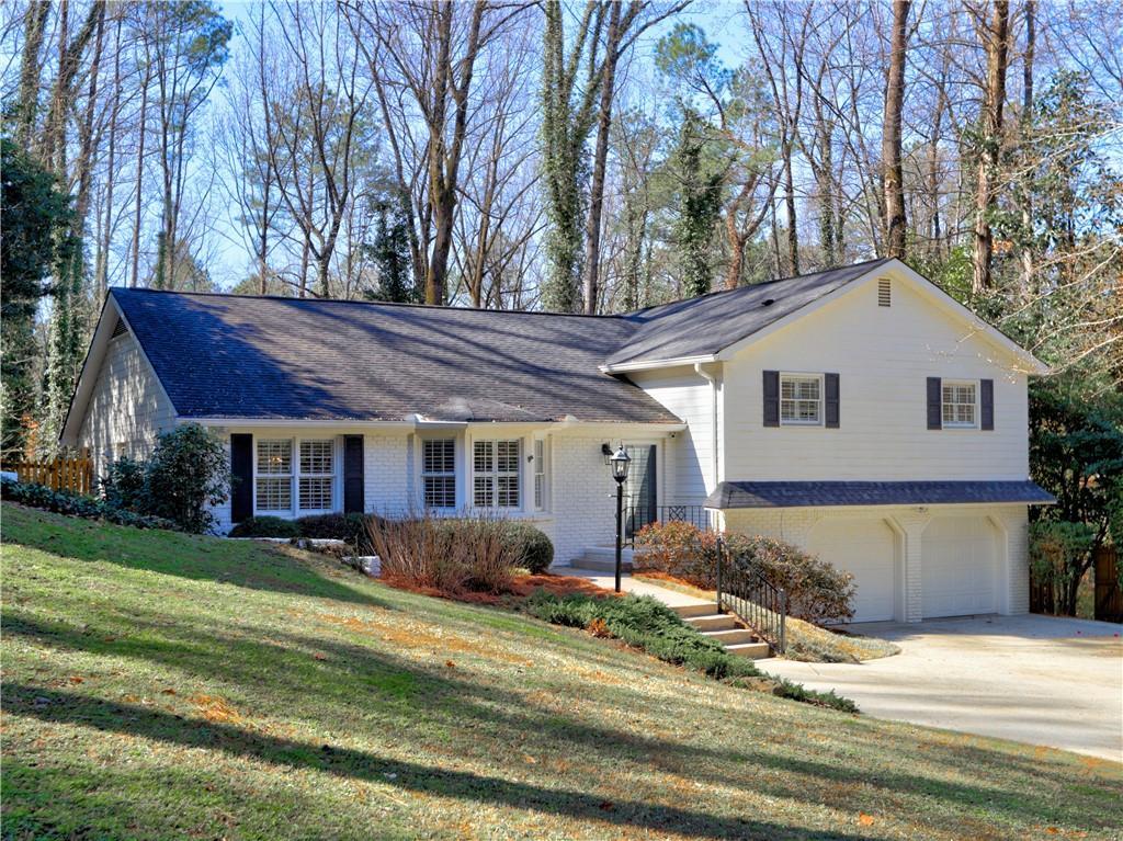 5660 Colton Dr., Atlanta, GA 30342
