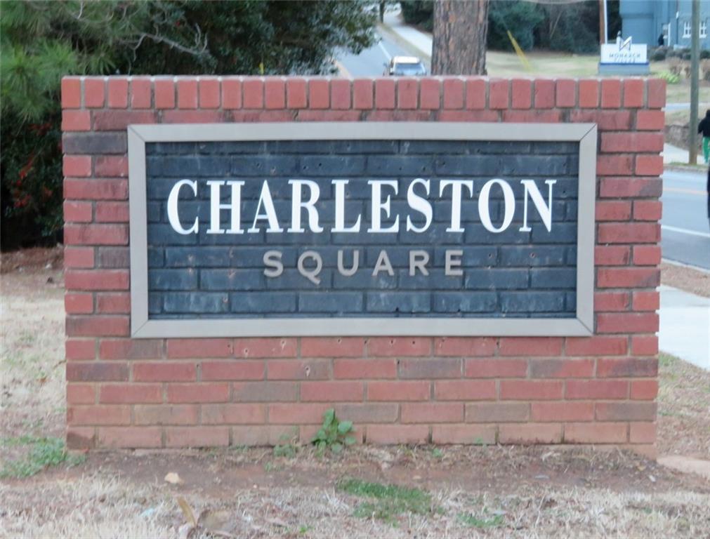 5586 Kingsport Dr., Atlanta, GA 30342