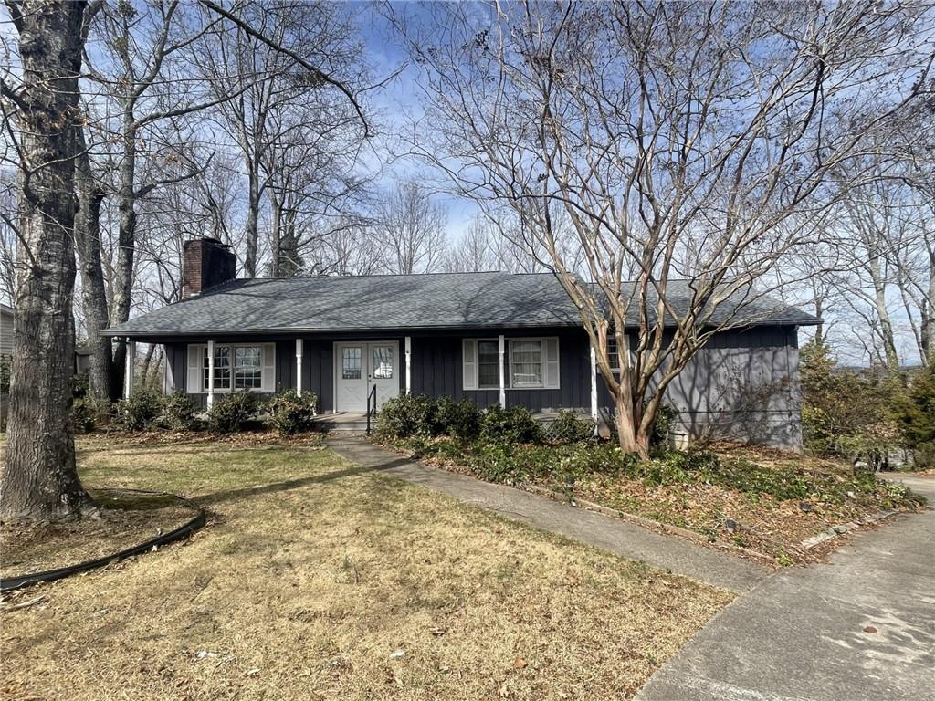 3039 Manor Ridge Dr., Gainesville, GA 30506