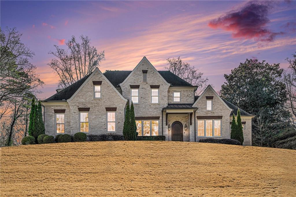 1005 W Kingston Dr., Atlanta, GA 30342