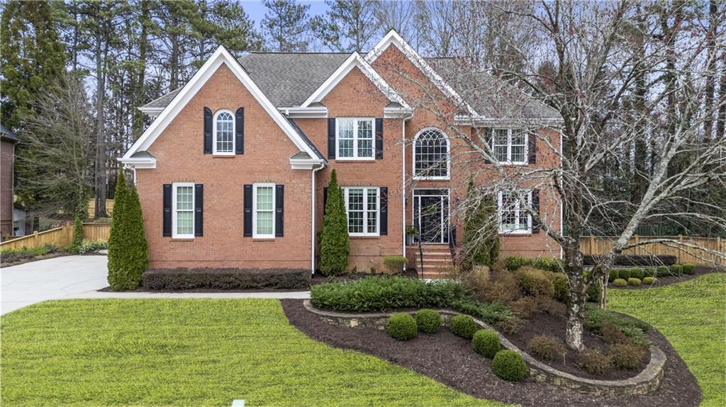 832 Forest Path Ln., Alpharetta, GA 30022
