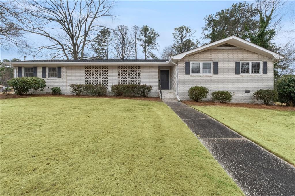 1385 Lucky Ln., Mableton, GA 30126