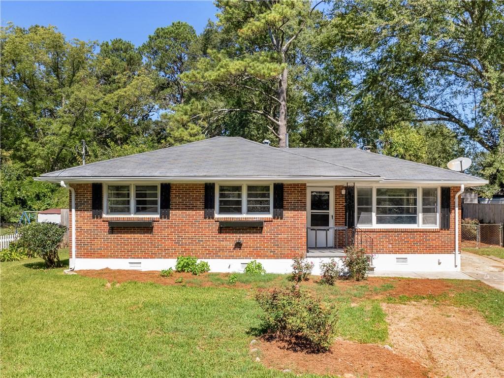 1088 Lloyd Dr., Forest Park, GA 30297