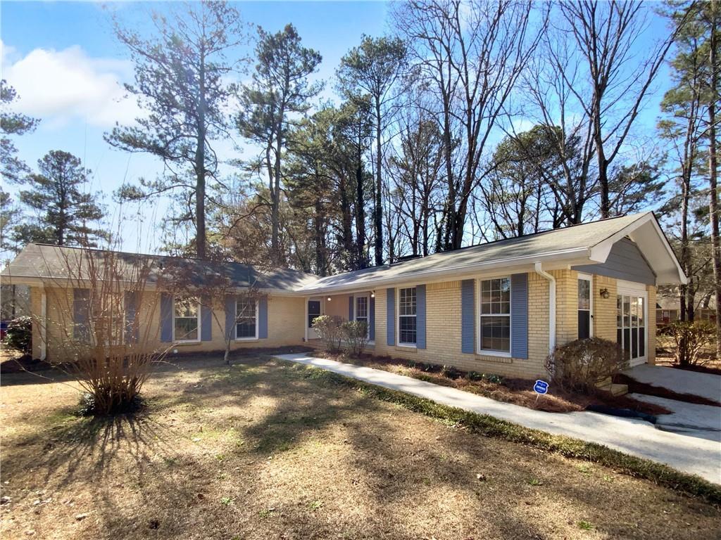 8005 Bamby Ln., Jonesboro, GA 30236