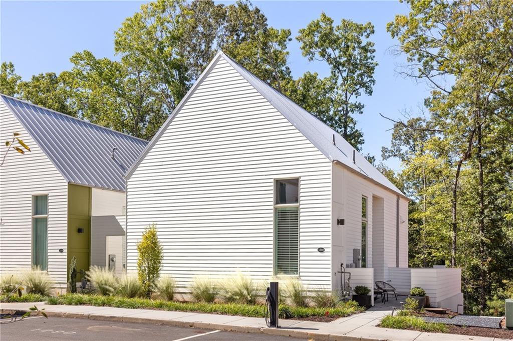 1290 Lupo Loop, Chattahoochee Hills, GA 30268
