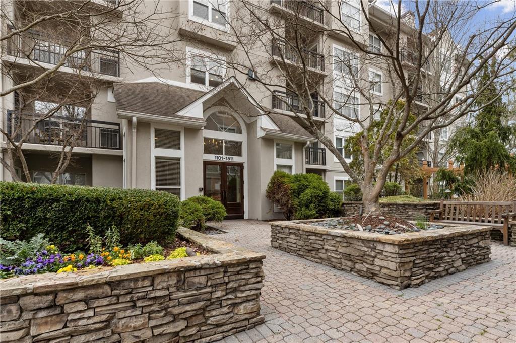 1302 River Green Dr., Atlanta, GA 30327