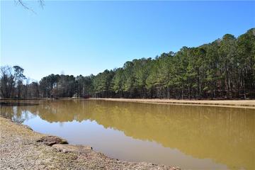 167 Championship Ct., Fayetteville, GA 30215