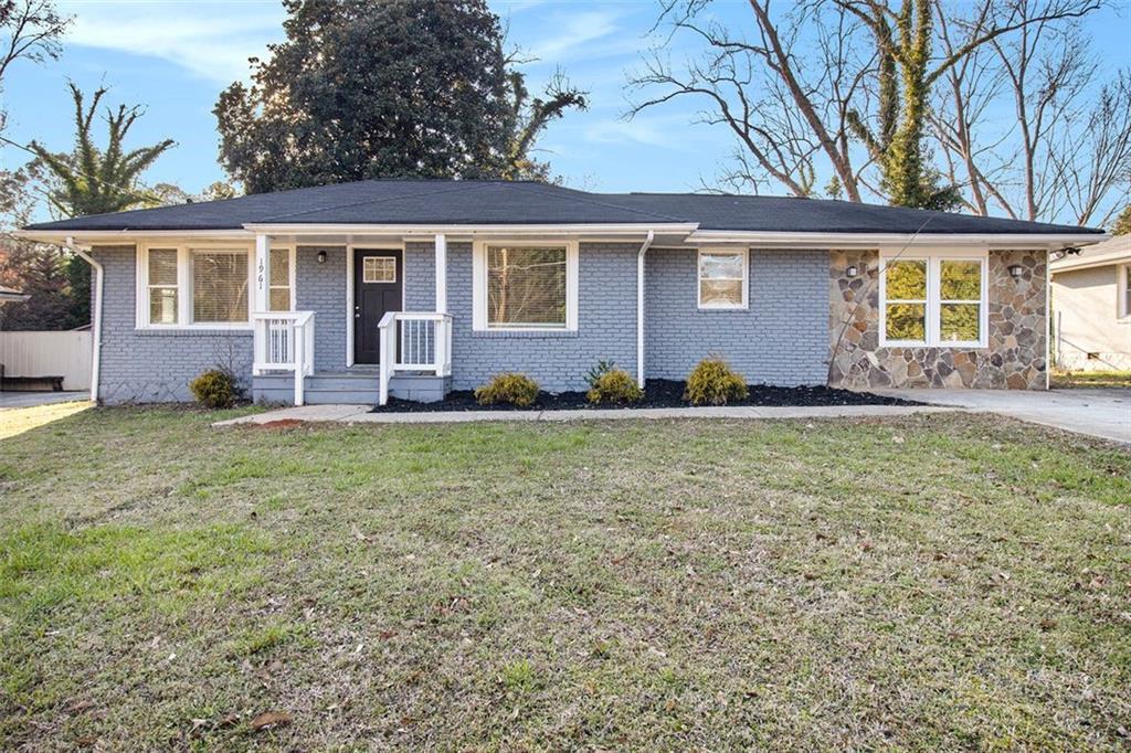 1961 S Columbia Pl., Decatur, GA 30032
