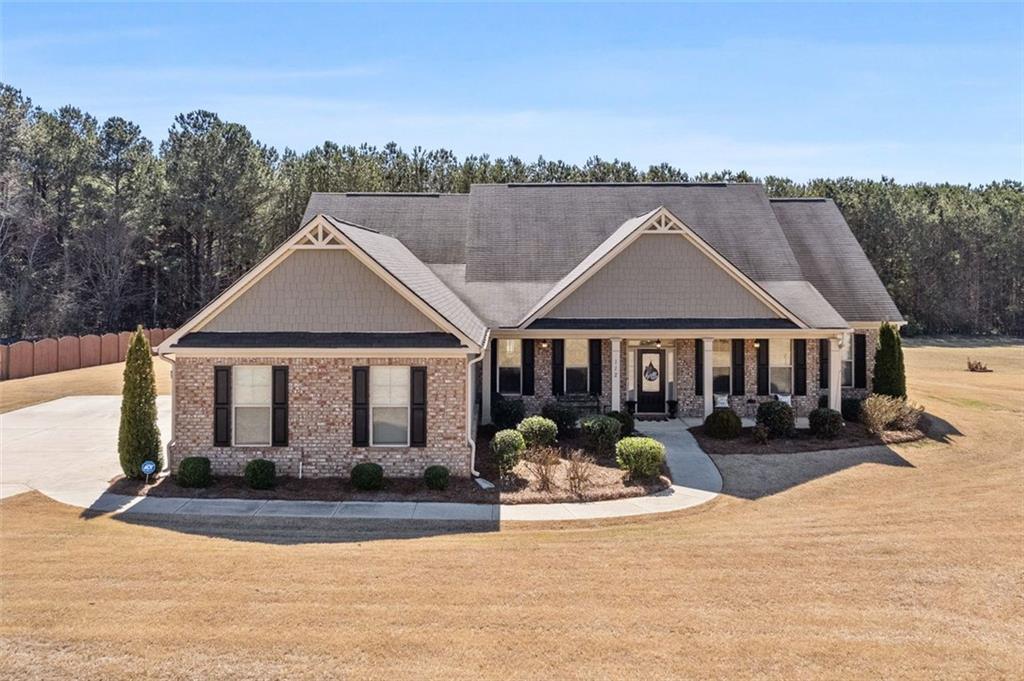 112 Standford Dr., Mcdonough, GA 30252