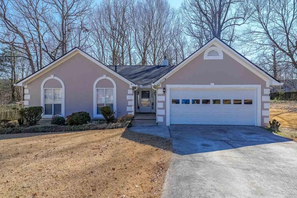 403 Flint Hill Ct., Lawrenceville, GA 30044