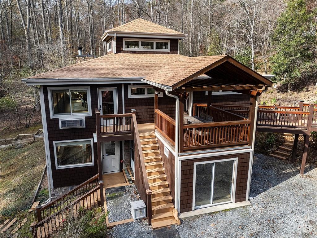 554 Deer Hunter Rd., Blue Ridge, GA 30513