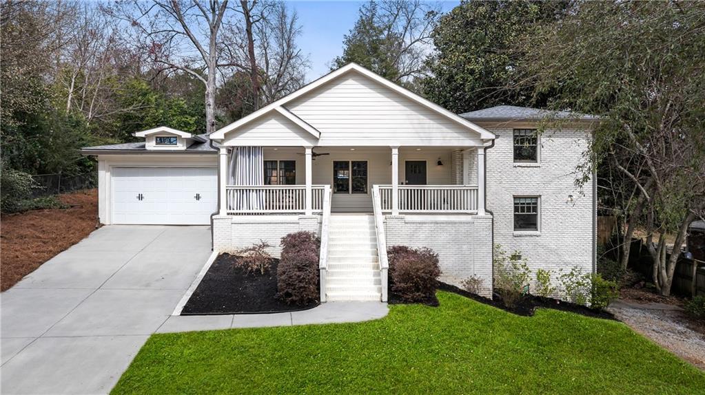 348 Lakemoore Dr., Atlanta, GA 30342