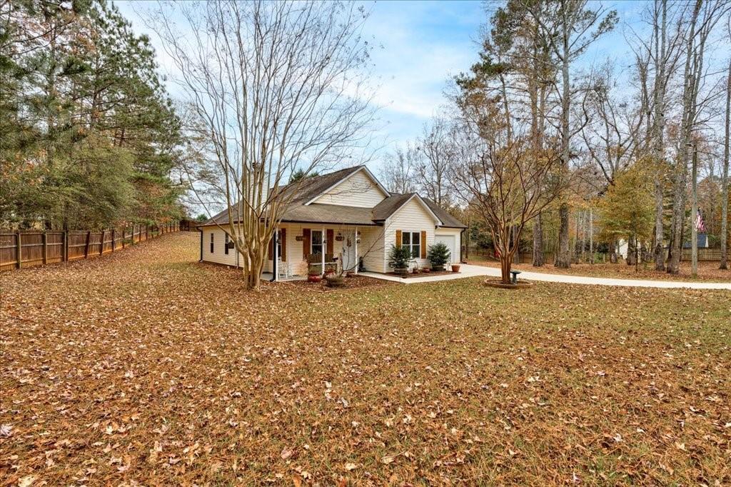 504 Leguin Mill Rd., Locust Grove, GA 30248