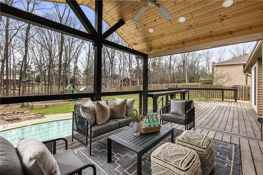 330 Chaffin Ridge Ct., Roswell, GA 30075