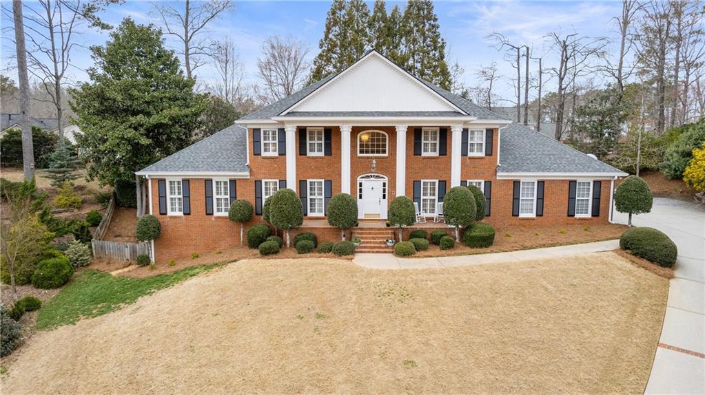 1380 Tennis Court Pl., Roswell, GA 30075