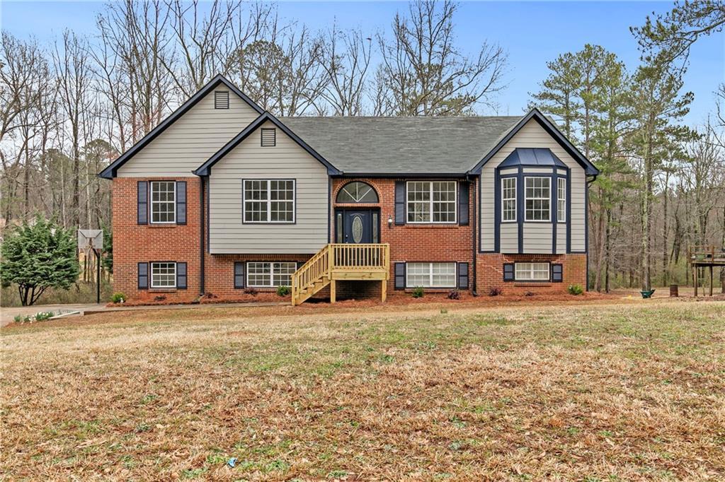 161 Kingswood Dr., Ellenwood, GA 30294