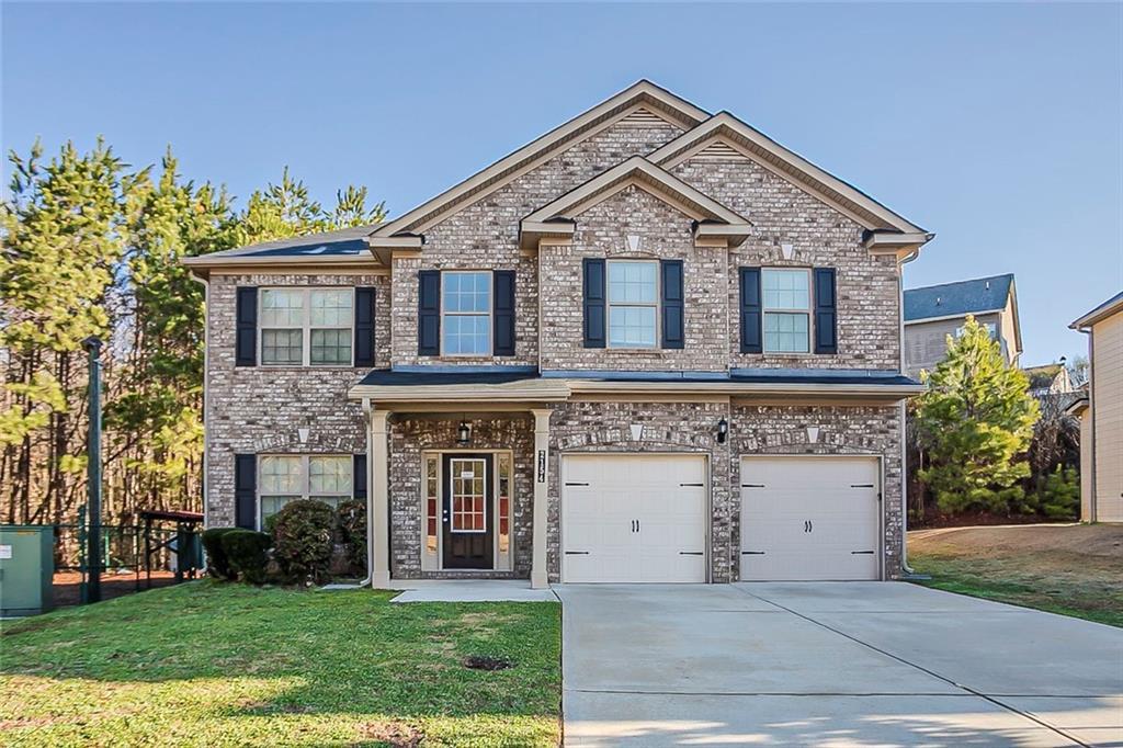 2154 Dodson Woods Dr., Fairburn, GA 30213