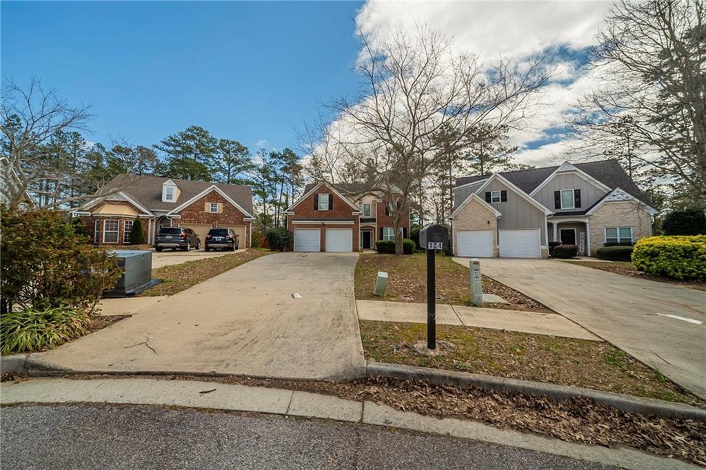 104 Shadow Creek Ct., Fairburn, GA 30213