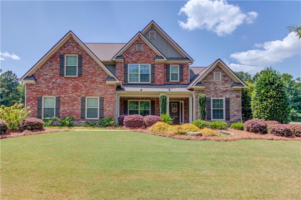 1433 Henderson Ridge Ln., Loganville, GA 30052