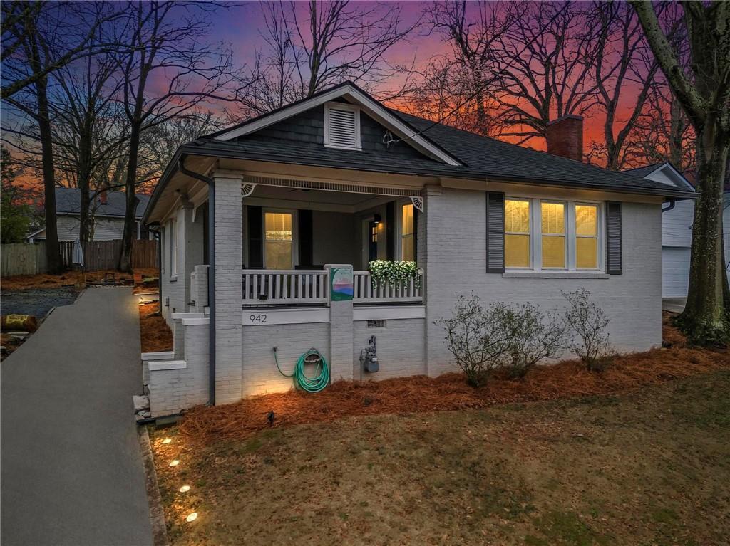 942 Byron Dr., Atlanta, GA 30310