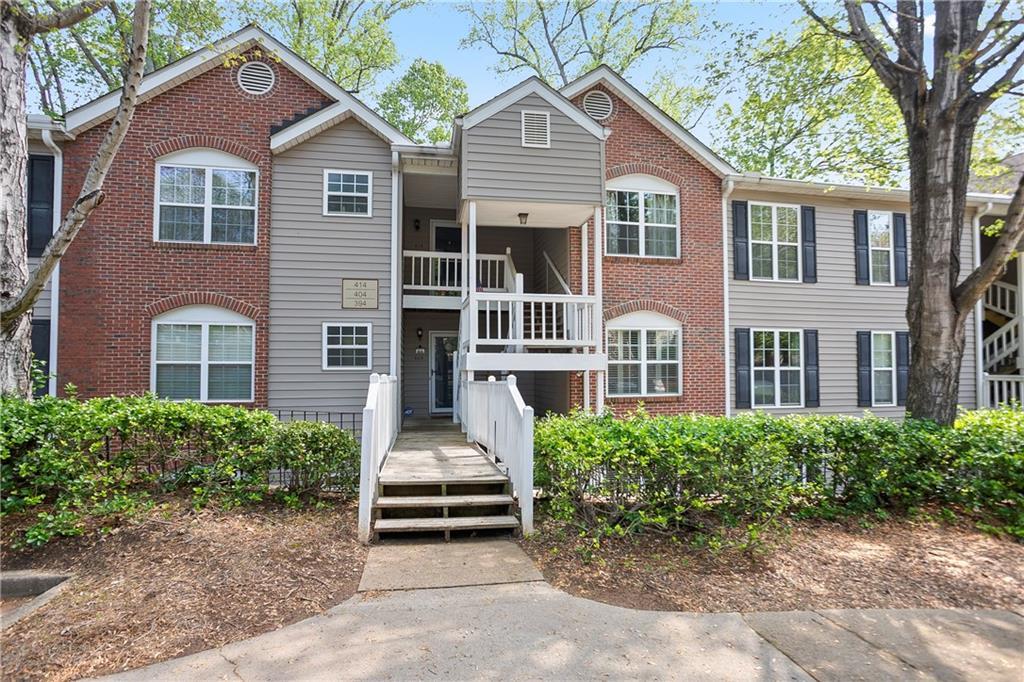 394 Teal Ct., Roswell, GA 30076