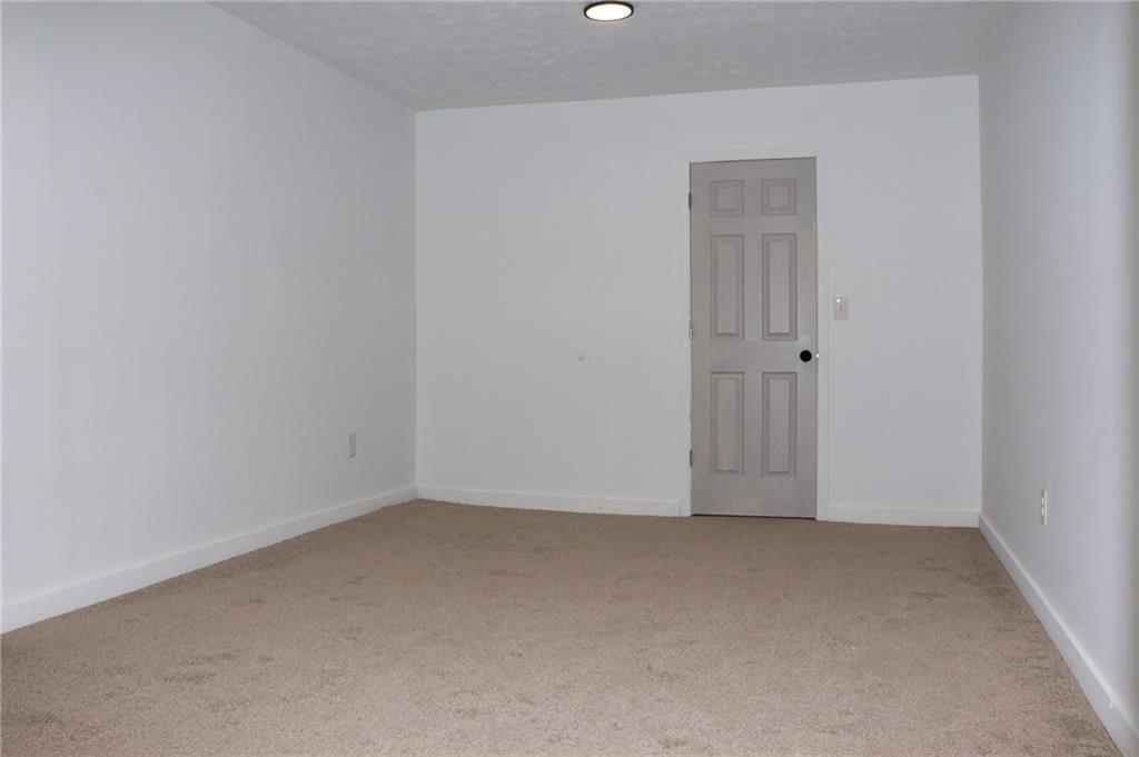 1305 Country Acres Ln., Lawrenceville, GA 30045