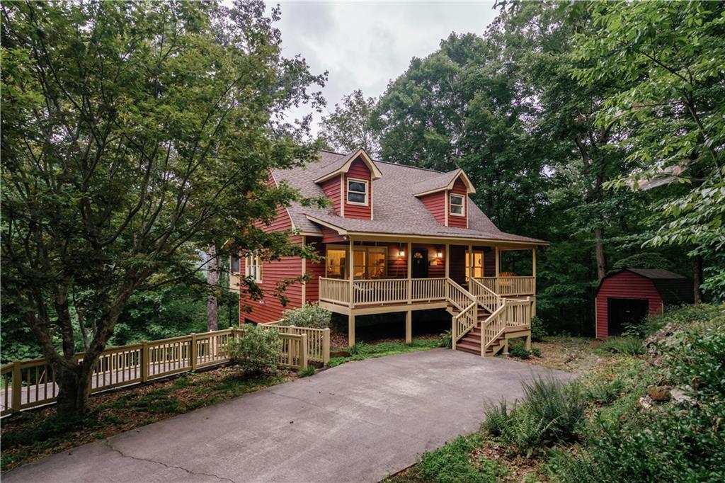 68 Green Cabin Way, Talking Rock, GA 30175