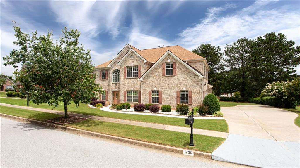 1236 Saxony Dr., Conyers, GA 30013