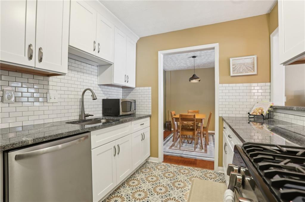101 Natchez Trace, Atlanta, GA 30350