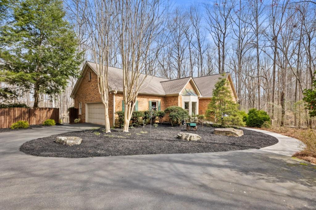 1185 Marka Ln., Alpharetta, GA 30004