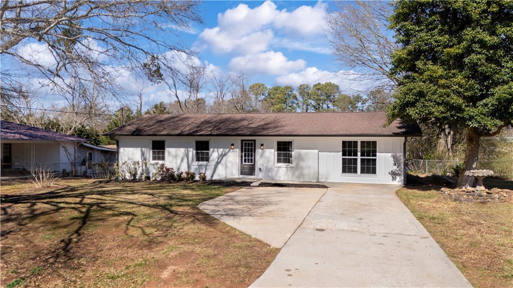 5032 Florence St., Oakwood, GA 30566