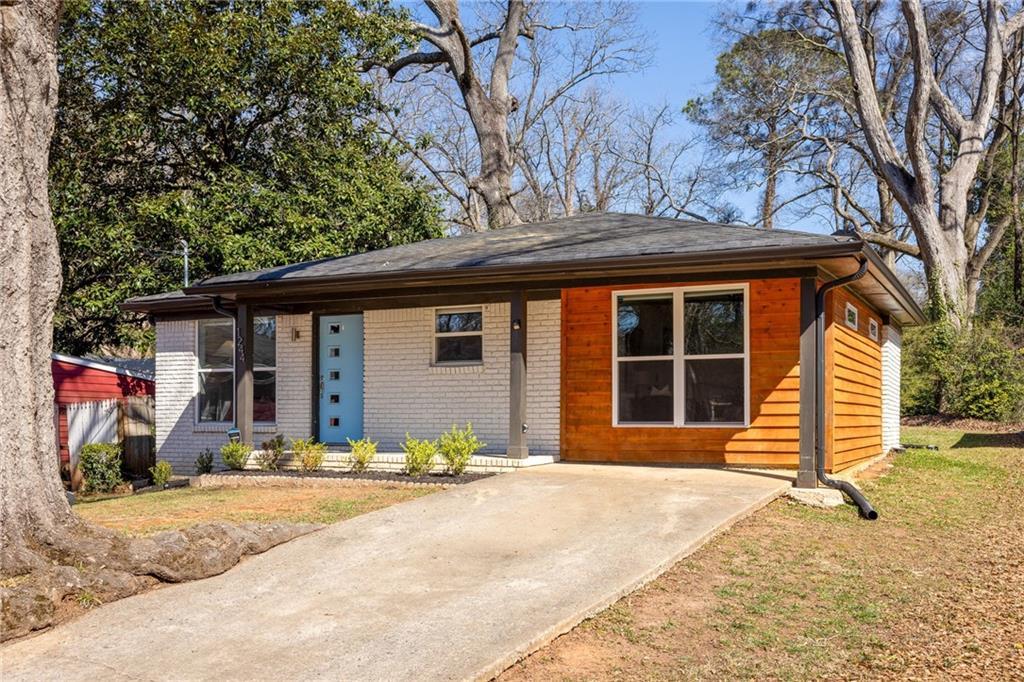 1244 Lorenzo Dr., Atlanta, GA 30310