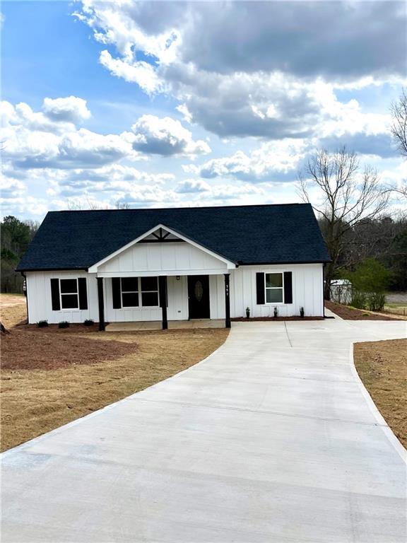 591 Nails Creek Crossing, Royston, GA 30662