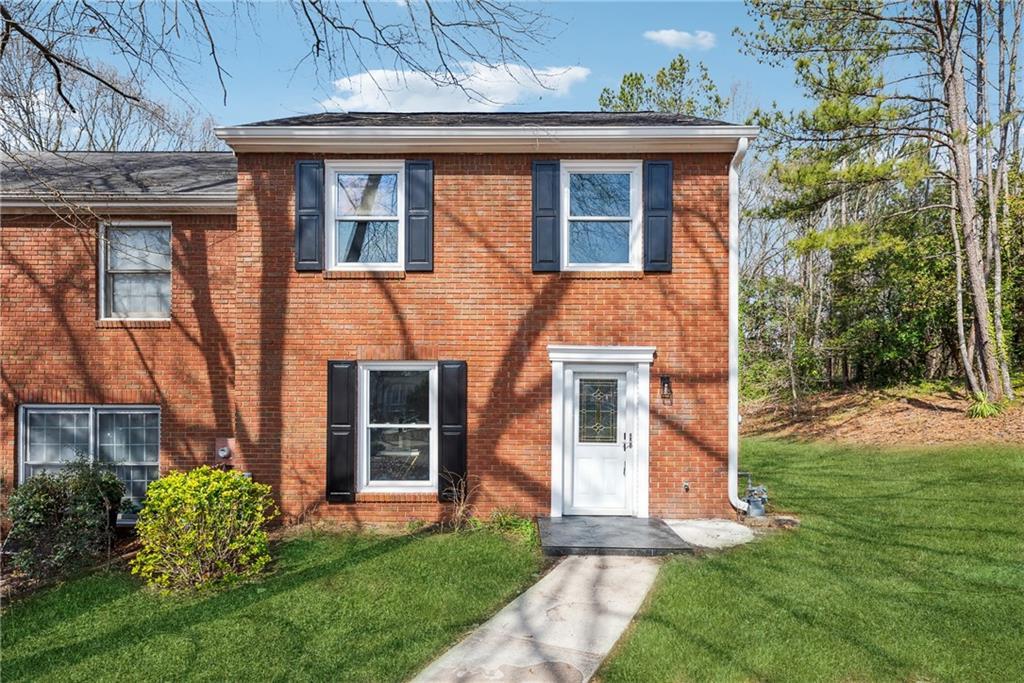 185 Willow Stream Ct., Roswell, GA 30076