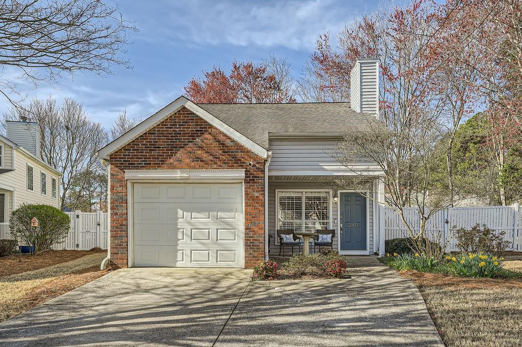240 Cello Ct., Alpharetta, GA 30004