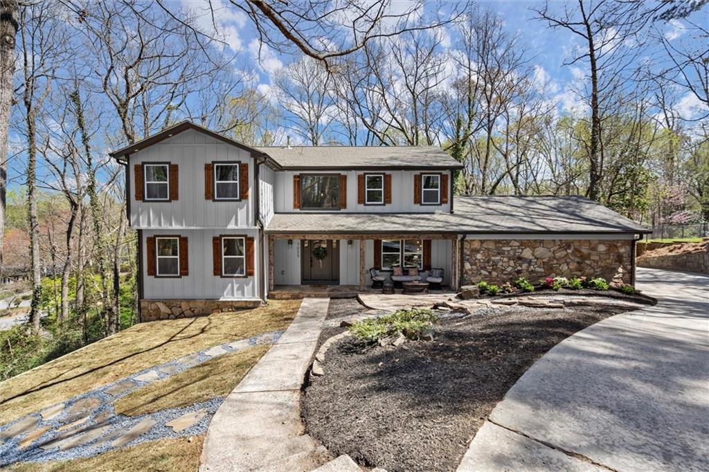 7055 Hunters Branch Dr., Atlanta, GA 30328