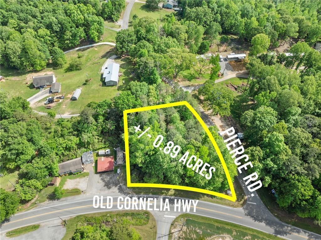 2705 Pierce Rd., Gainesville, GA 30507