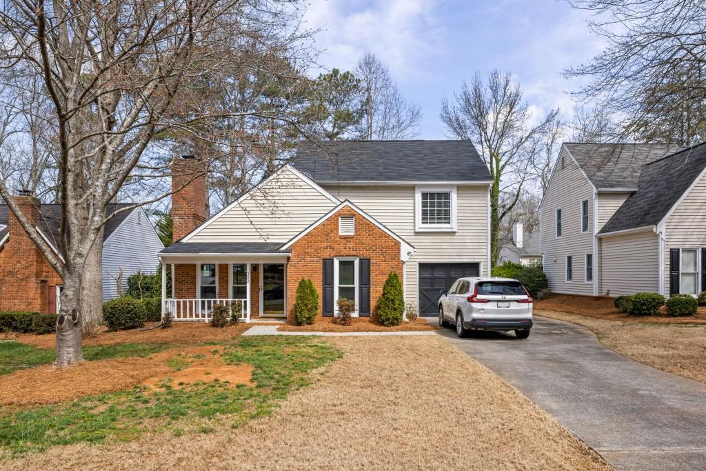 302 Roswell Green Ln., Roswell, GA 30075